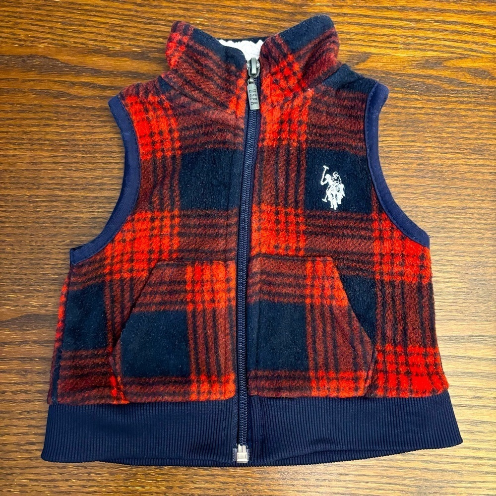 US Polo Assn Red Black Plaid Toodler Sweater Vest Size 3/6 Mo. Fleece Collar